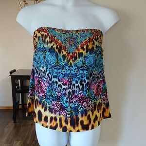 Beautiful Strapless Loose Fitting Swim Top